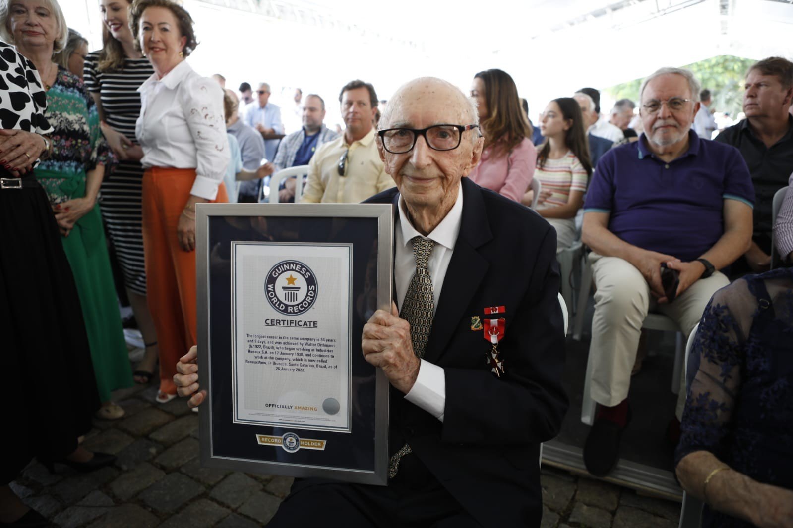 Quem é o brasileiro que entrou para o Guinness como funcionário mais antigo do mundo e morreu aos 102 anos