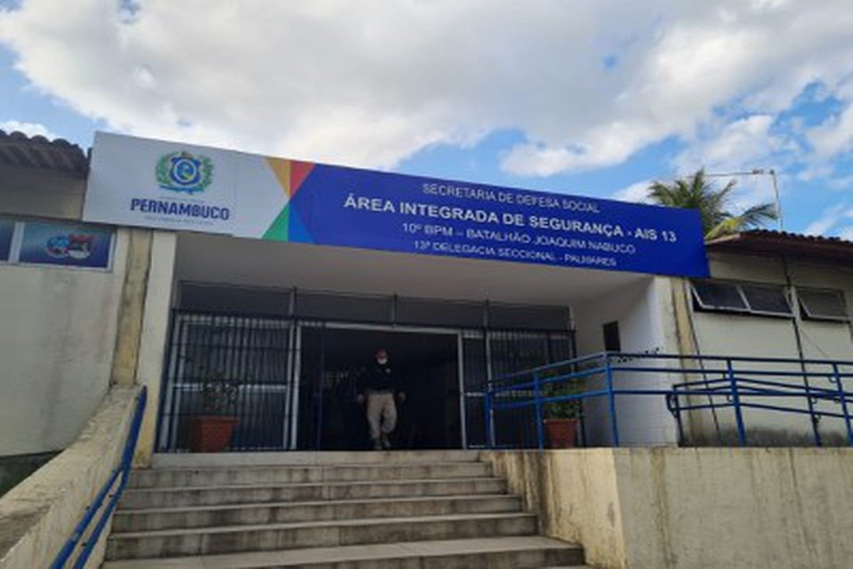 Pastor é preso após denúncias de abusos contra jovens em igreja
